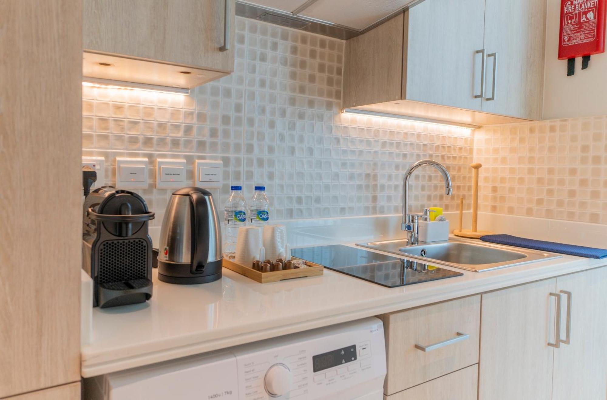 Studio With Private Beach Access At Palm Jumeirah Dubai Exterior photo